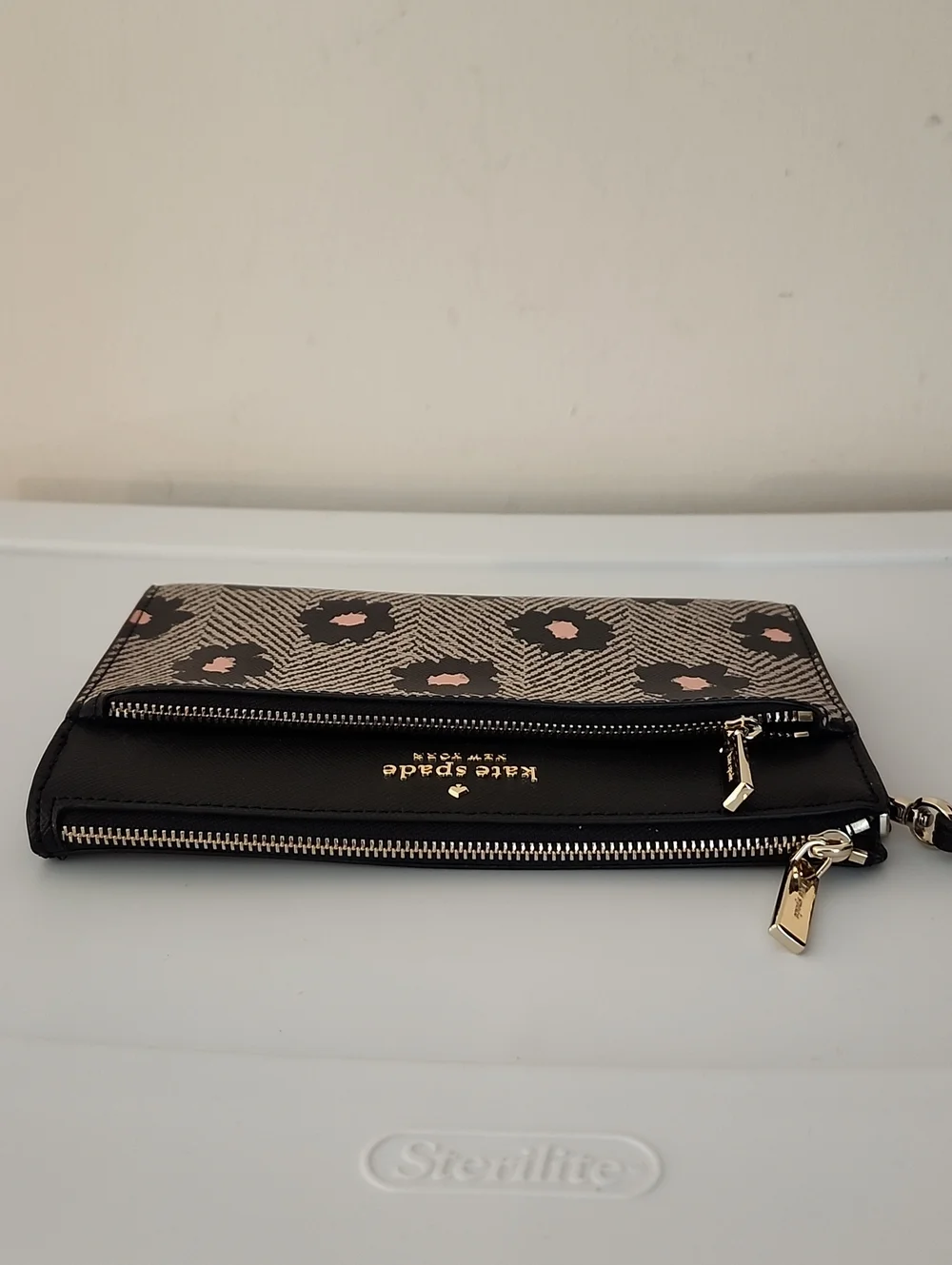 kate spade Staci Wristlet